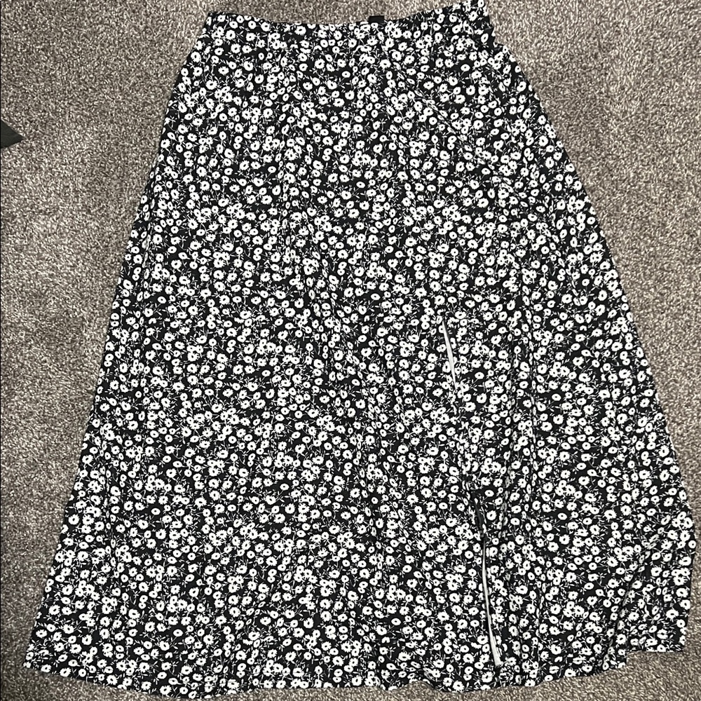 SHEIN Black and White Floral A-Line Skirt